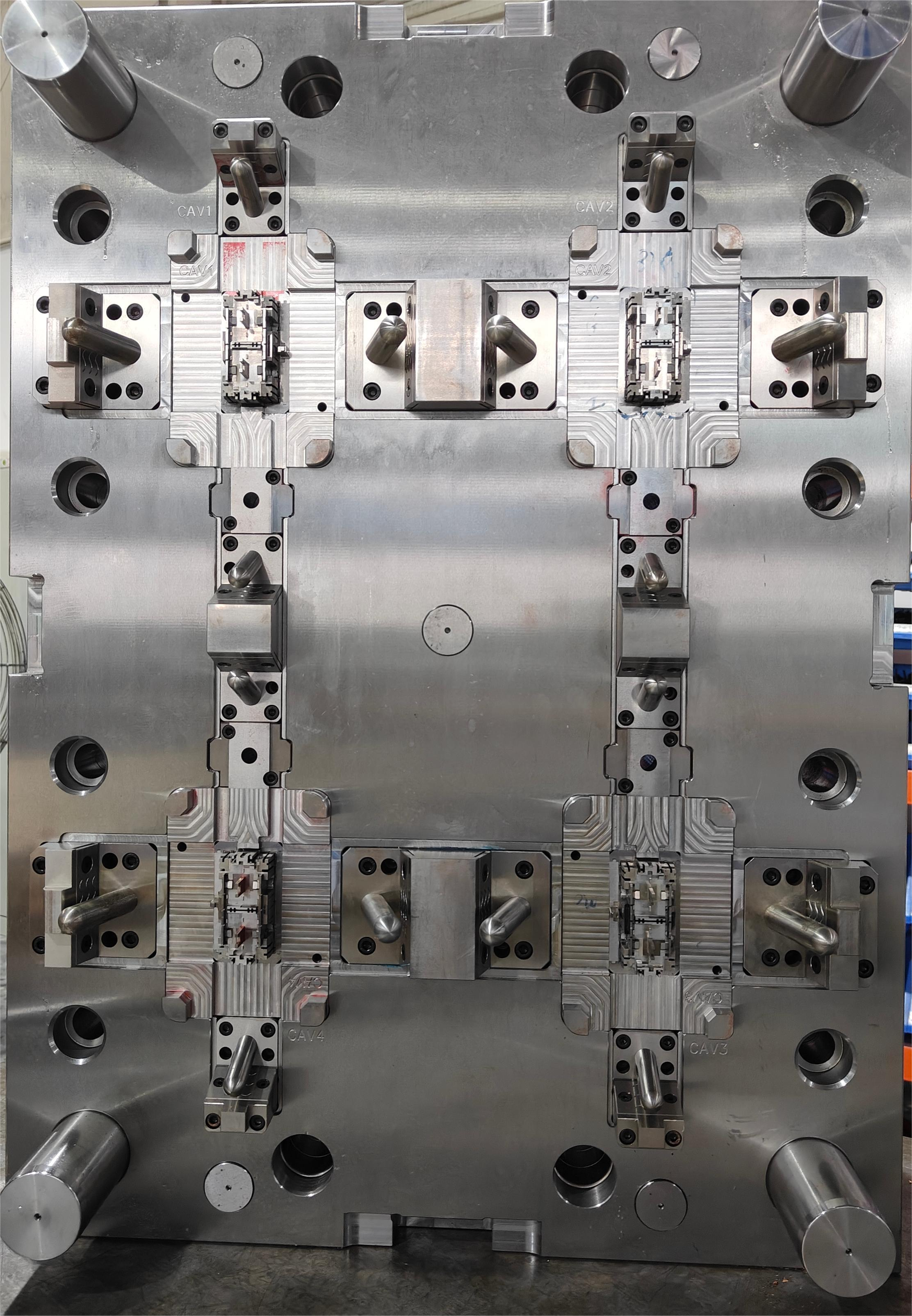 precision injection mold6-1
